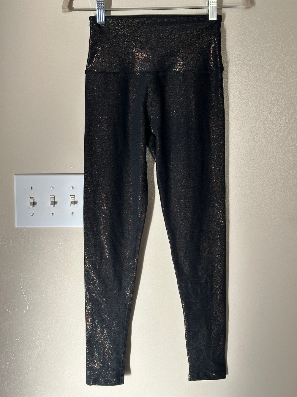 Beyond Yoga Athleisure Leggings Size S Black Gold Metallic Gym Workout Stretch